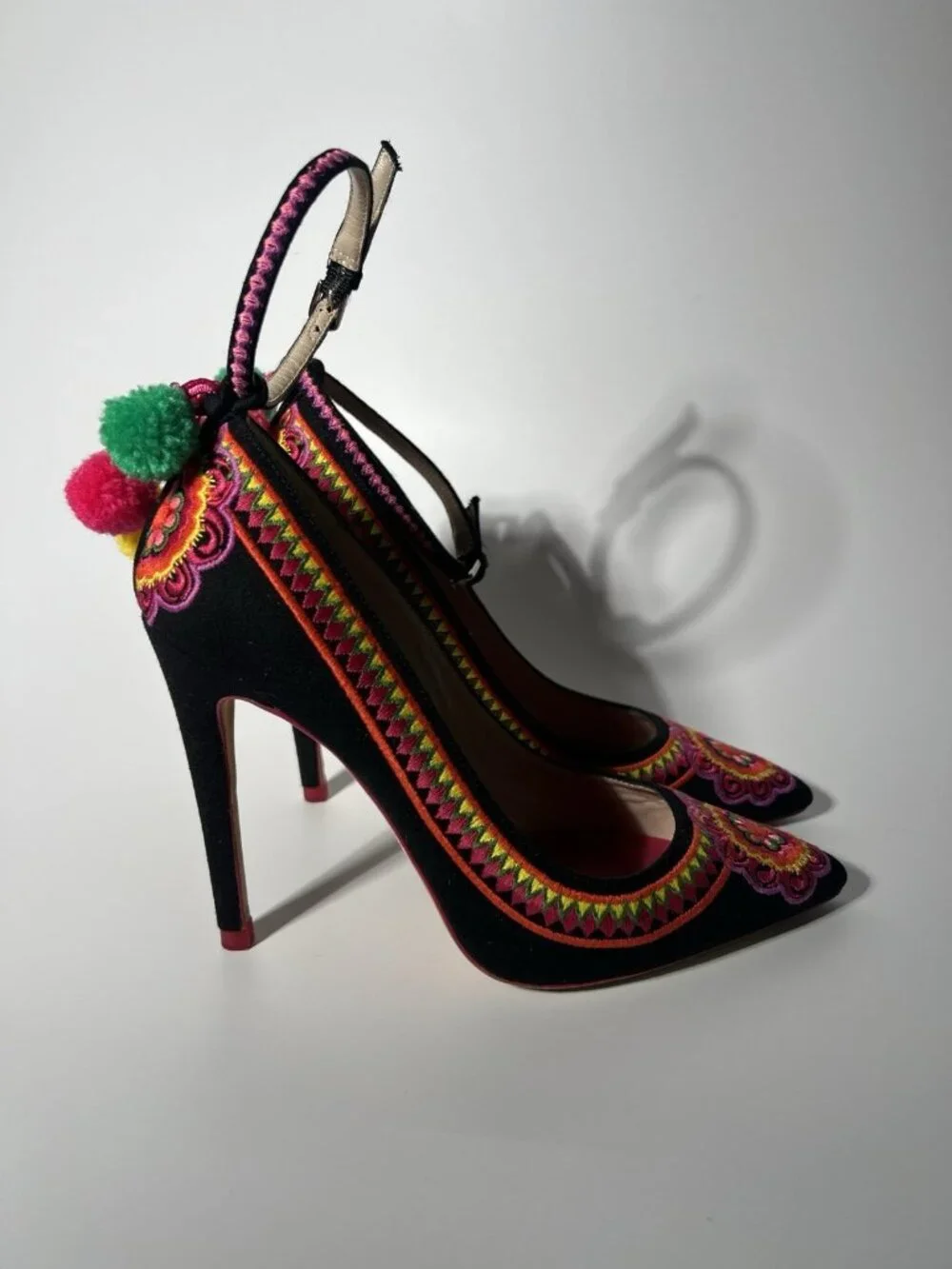 L.K. Bennett Caroline Issa Limited Edition Parrot Heels EU 38 - Picture 7 of 15